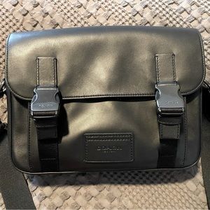 Coach - Track Crossbody